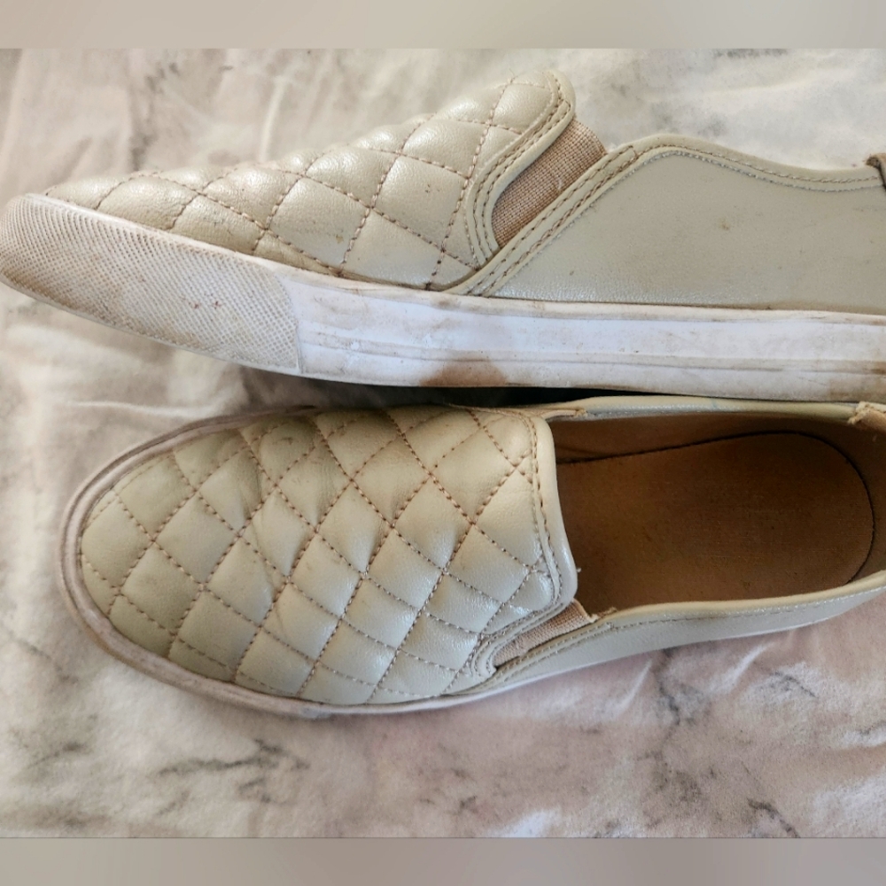 Puff slip ons